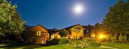 Bad Rock Bed And Breakfast Inn Кълъмбия Фолс Екстериор снимка