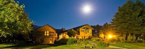 Bad Rock Bed And Breakfast Inn Кълъмбия Фолс Екстериор снимка